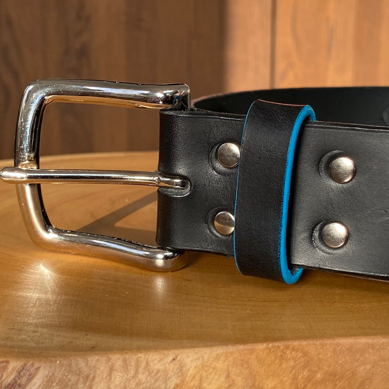 Belt in Black with turquoise painted stay and nickel plated buckle