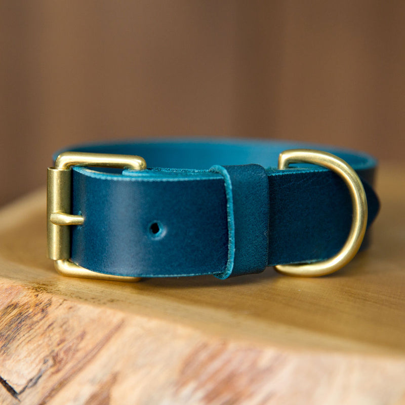 Coco Classic Collar in Petrol Blue