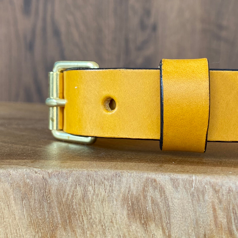 Coco Classic Collar in Mustard Yellow with Black painted edge